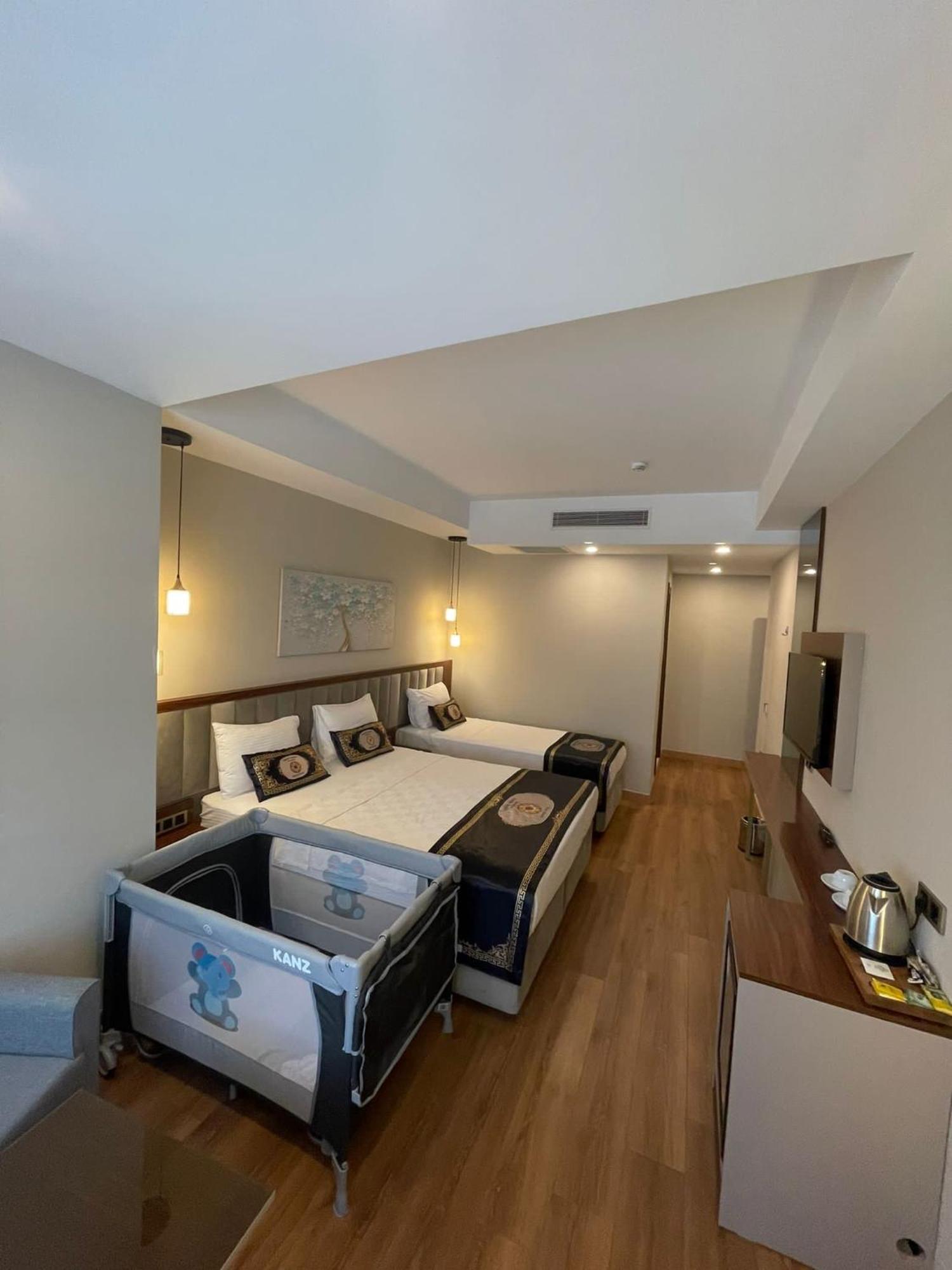 Grand Hamit By Karadayi Airport Hotel Arnavutkoy Exterior photo